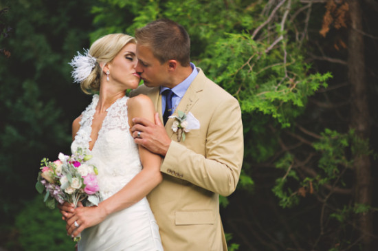 vintage-wedding-with-a-natural-shine