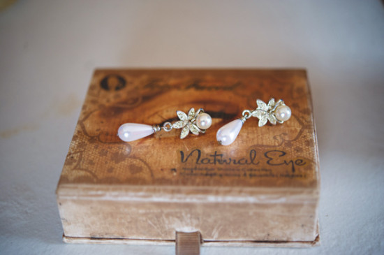vintage-wedding-with-a-natural-shine