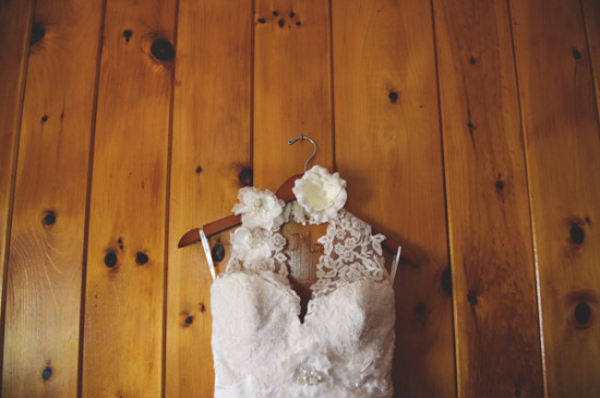 vintage-wedding-with-a-natural-shine