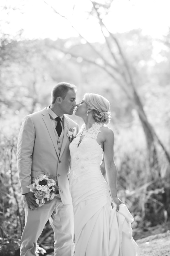vintage-wedding-with-a-natural-shine