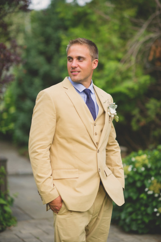 vintage-wedding-with-a-natural-shine