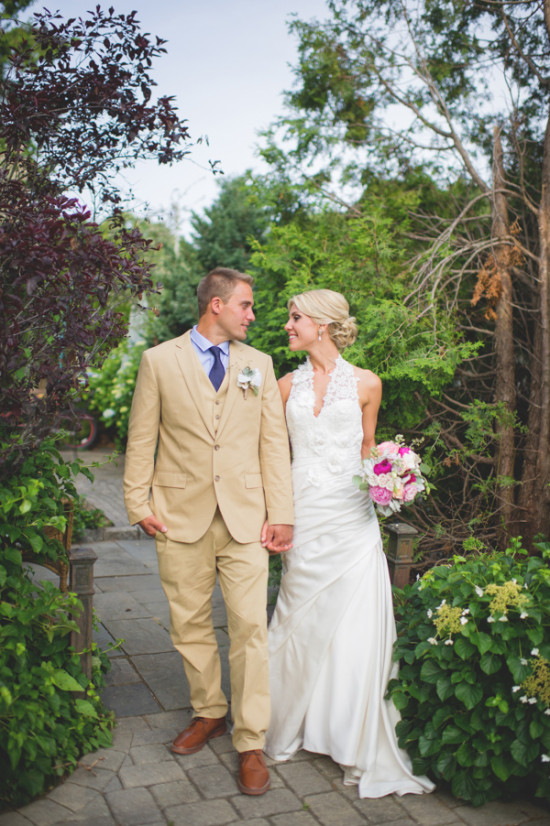 vintage-wedding-with-a-natural-shine