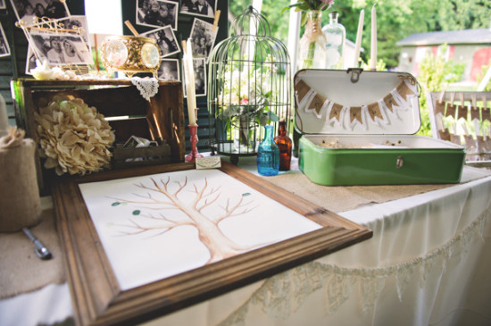 vintage-wedding-with-a-natural-shine