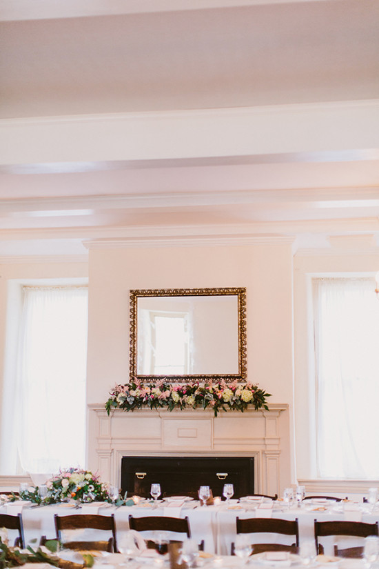 cheese-cake-and-charming-chapel-wedding