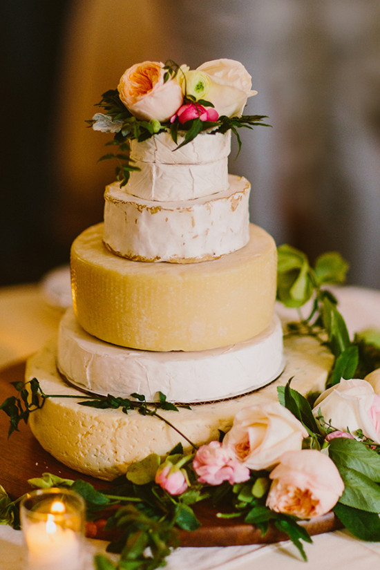 cheese-cake-and-charming-chapel-wedding