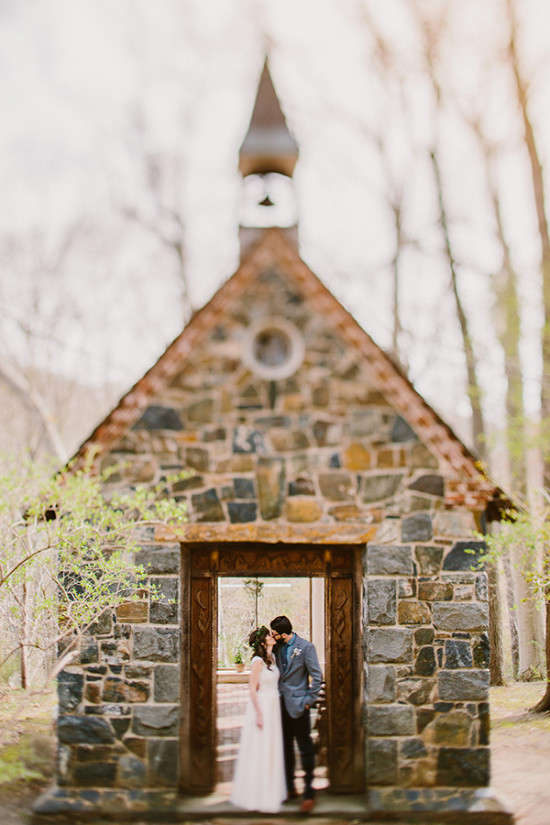 cheese-cake-and-charming-chapel-wedding