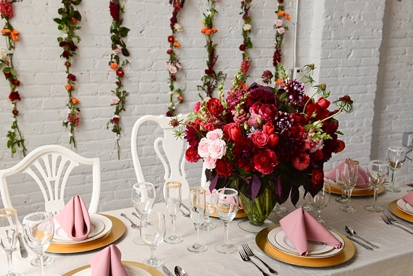 flower-filled-wedding-brunch