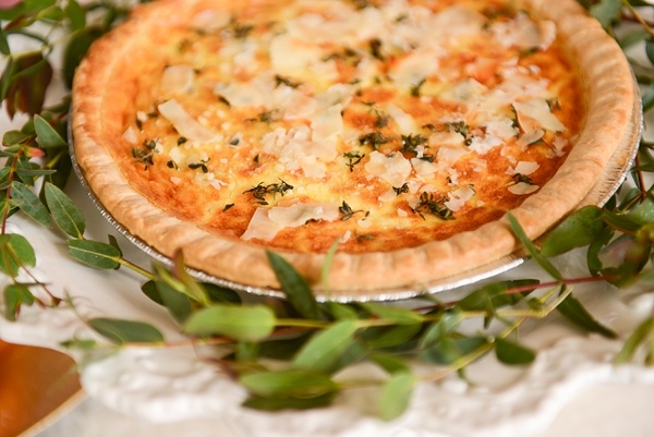 flower-filled-wedding-brunch