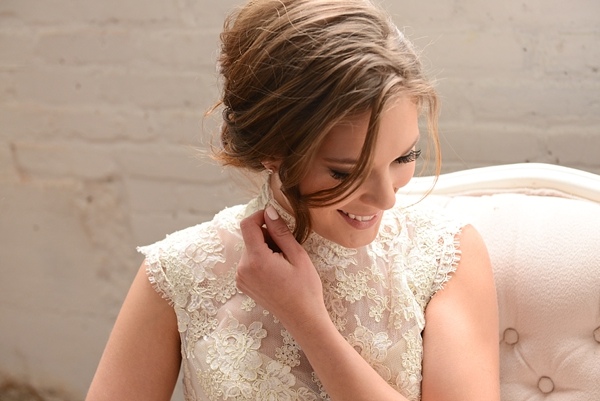 flower-filled-wedding-brunch