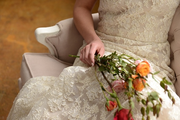 flower-filled-wedding-brunch
