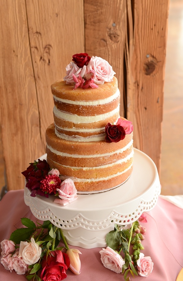 flower-filled-wedding-brunch
