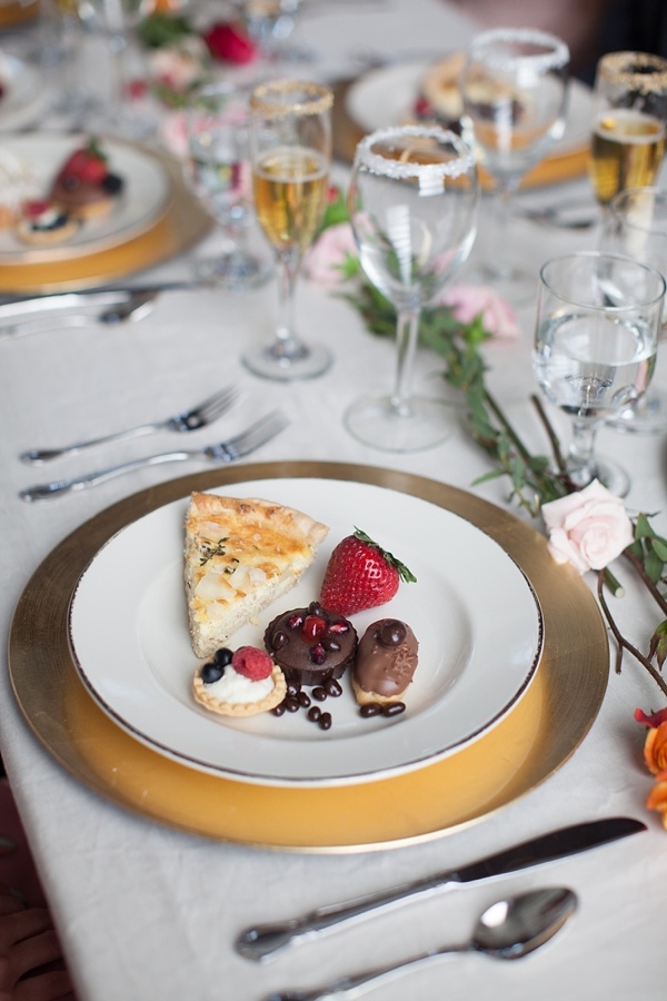 flower-filled-wedding-brunch