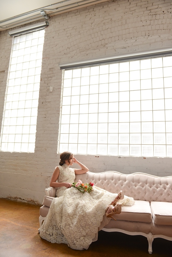 flower-filled-wedding-brunch