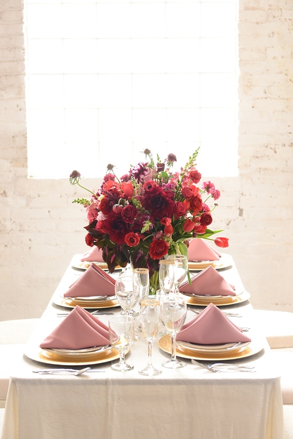 flower-filled-wedding-brunch