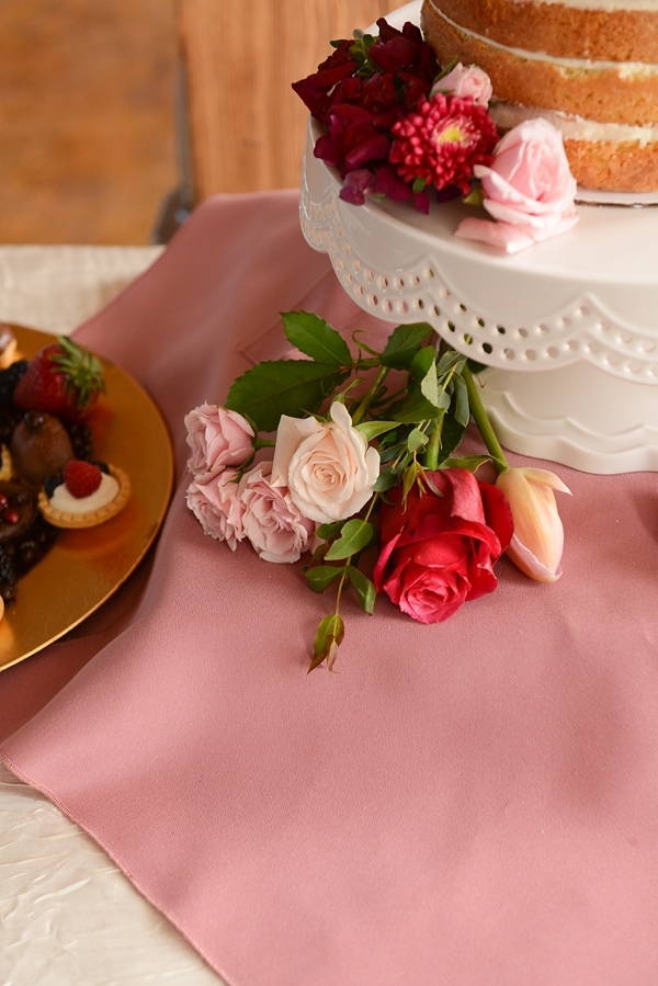 flower-filled-wedding-brunch