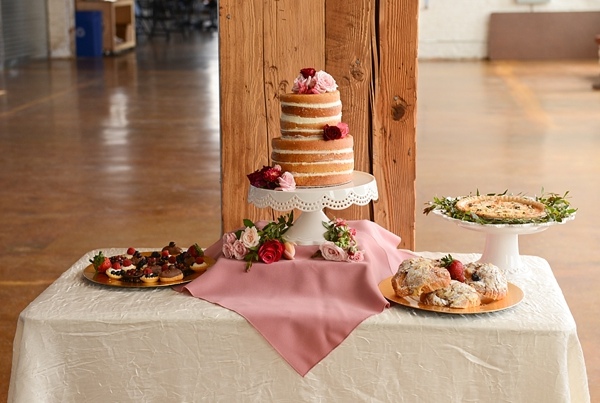 flower-filled-wedding-brunch