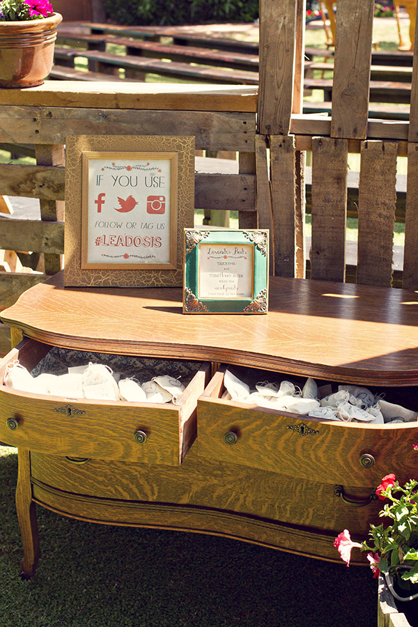 fun-and-funky-backyard-wedding