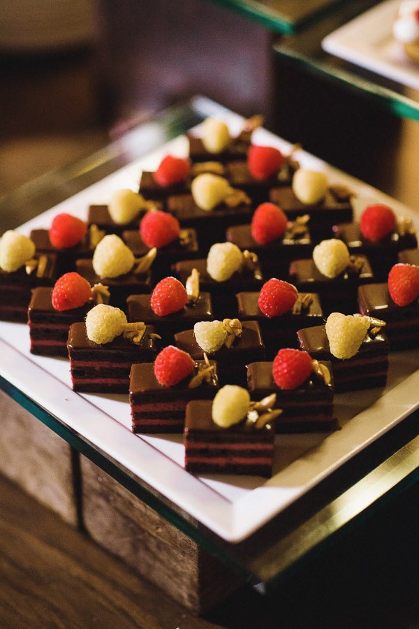 glamorous-gluten-free-wedding-at-the