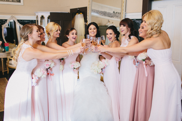 hands-on-wedding-full-of-love