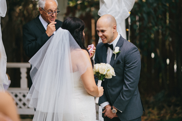hands-on-wedding-full-of-love