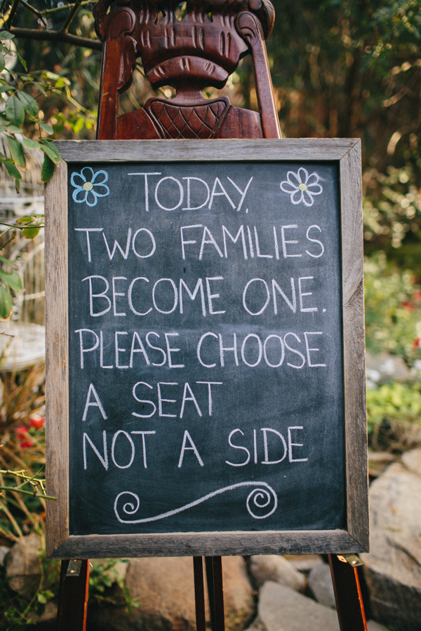 hands-on-wedding-full-of-love