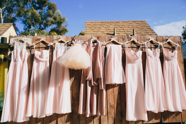 hands-on-wedding-full-of-love