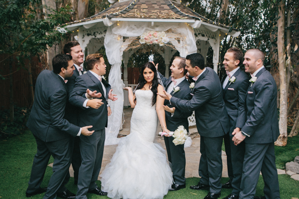 hands-on-wedding-full-of-love