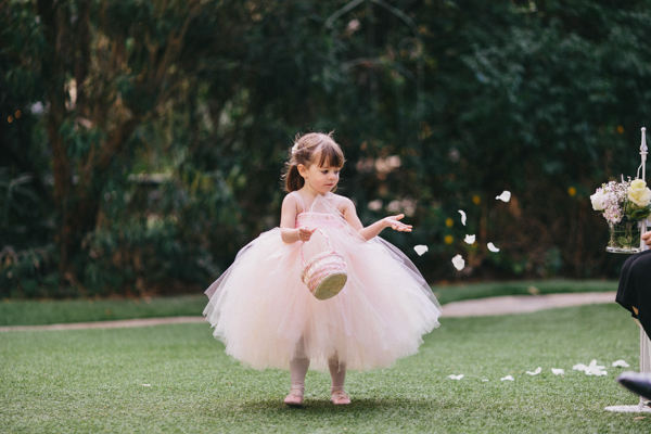 hands-on-wedding-full-of-love
