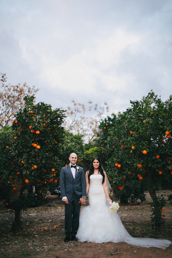 hands-on-wedding-full-of-love