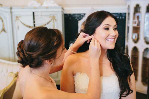 hands-on-wedding-full-of-love