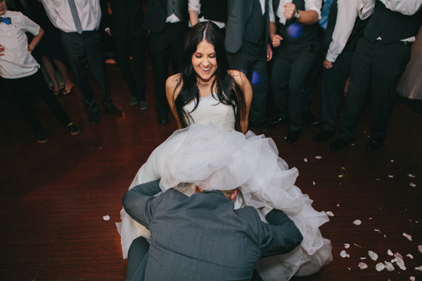 hands-on-wedding-full-of-love
