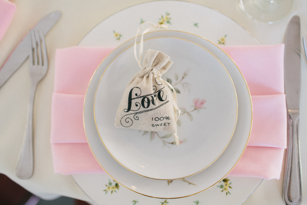 hands-on-wedding-full-of-love