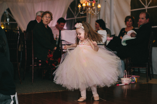 hands-on-wedding-full-of-love