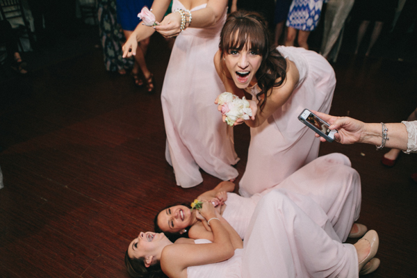 hands-on-wedding-full-of-love