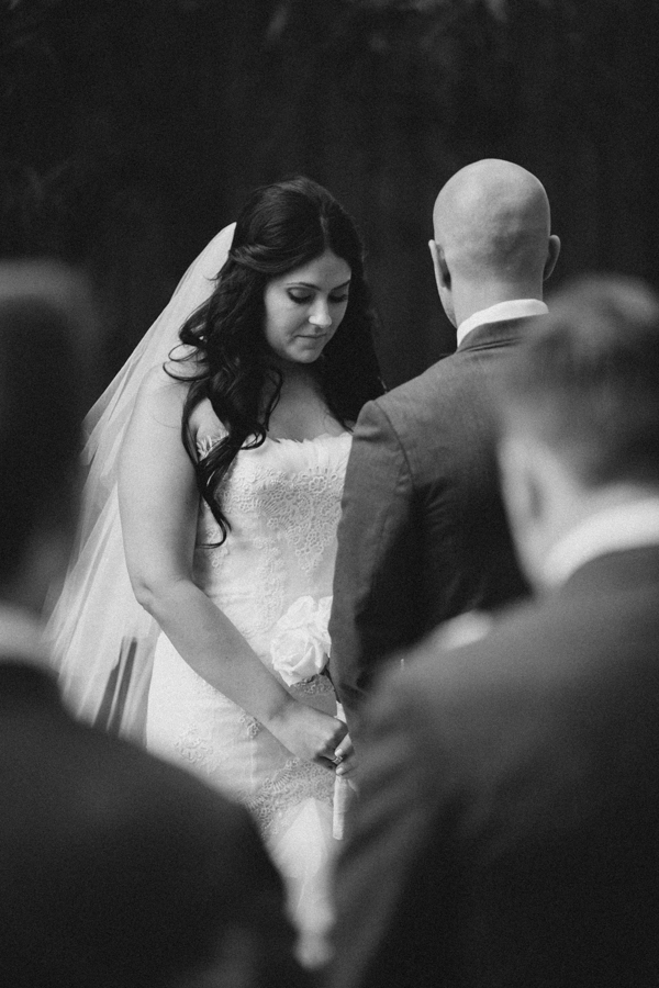 hands-on-wedding-full-of-love