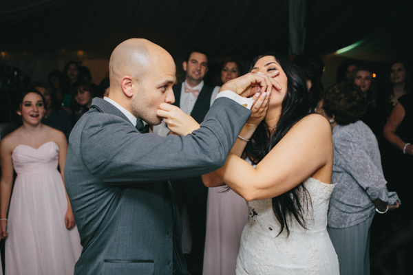 hands-on-wedding-full-of-love