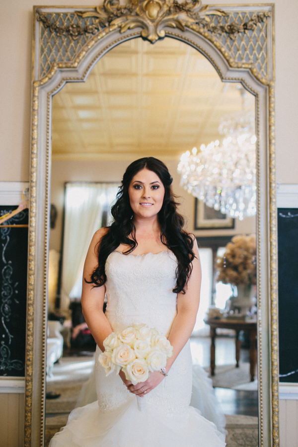 hands-on-wedding-full-of-love