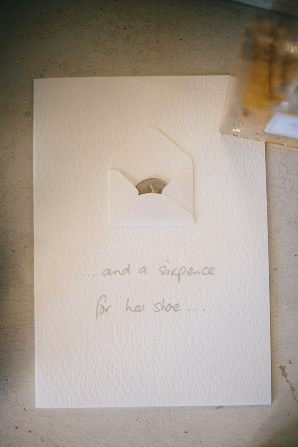 hands-on-wedding-full-of-love