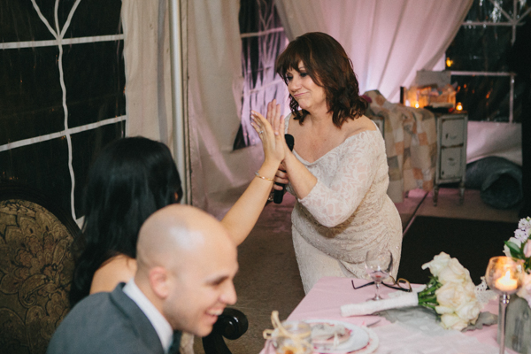 hands-on-wedding-full-of-love