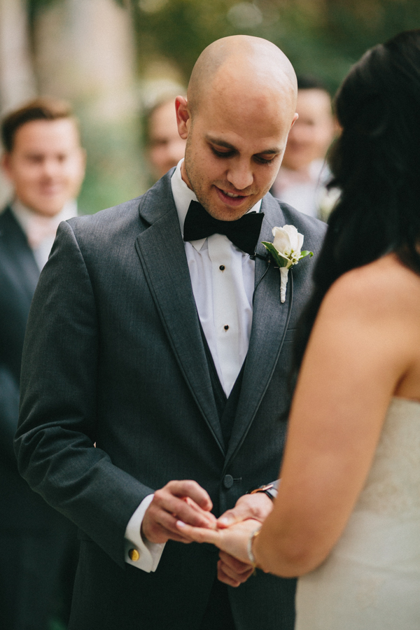 hands-on-wedding-full-of-love