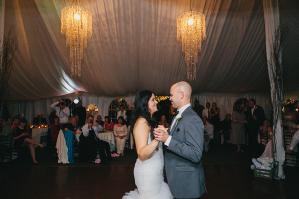 hands-on-wedding-full-of-love