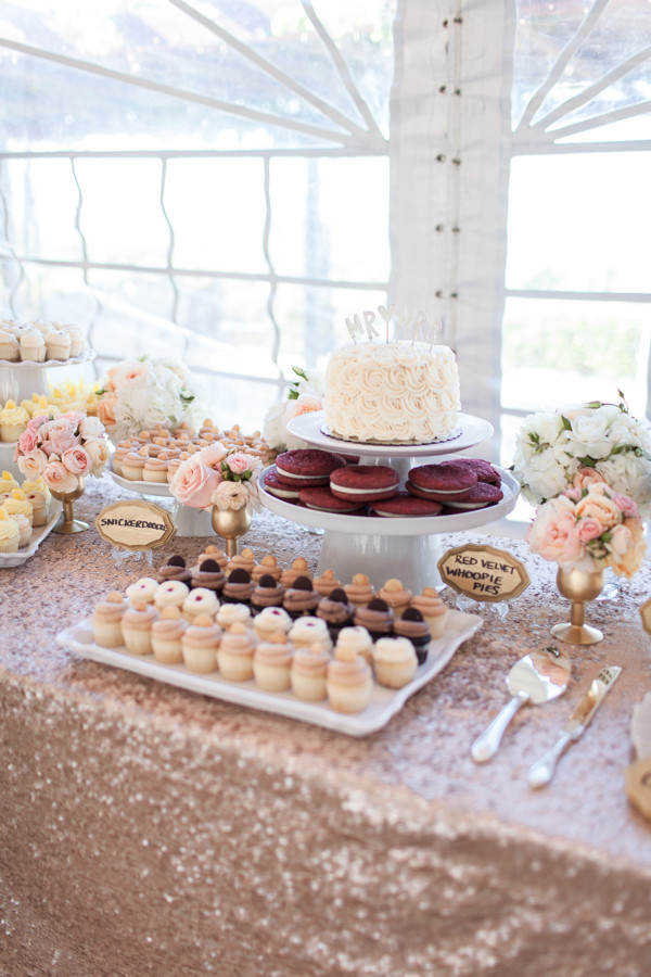 how-to-pick-the-perfect-wedding-florist