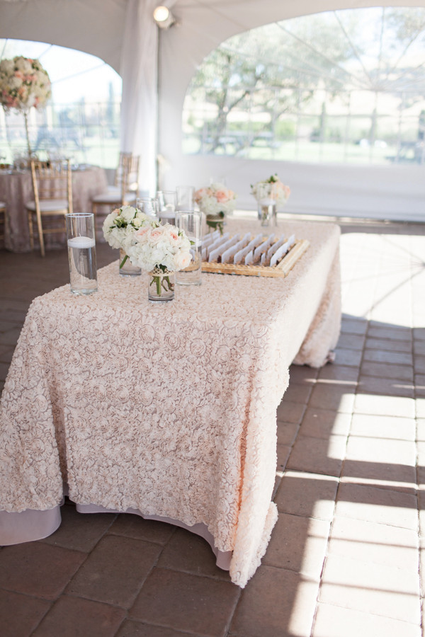 how-to-pick-the-perfect-wedding-florist