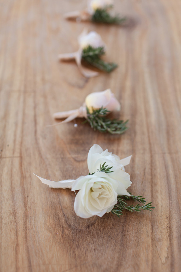 how-to-pick-the-perfect-wedding-florist