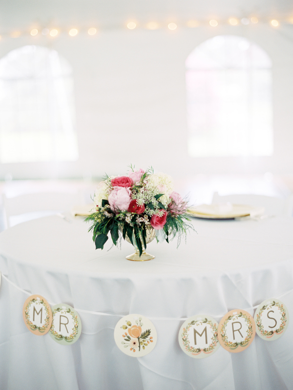 ivory-and-gold-wedding-loveliness