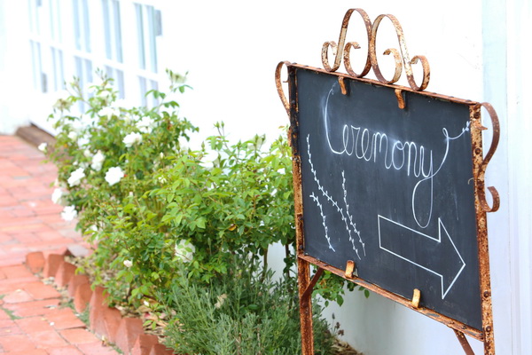 mint-and-white-wedding-in-malibu