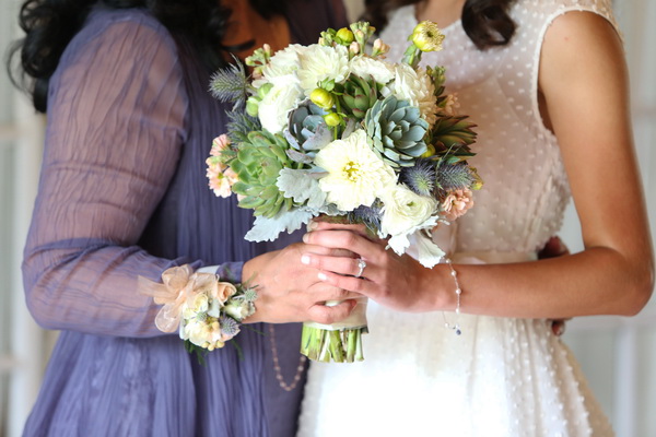 mint-and-white-wedding-in-malibu