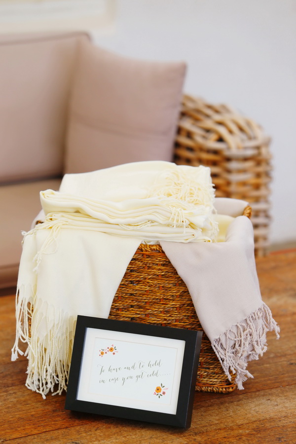 mint-and-white-wedding-in-malibu