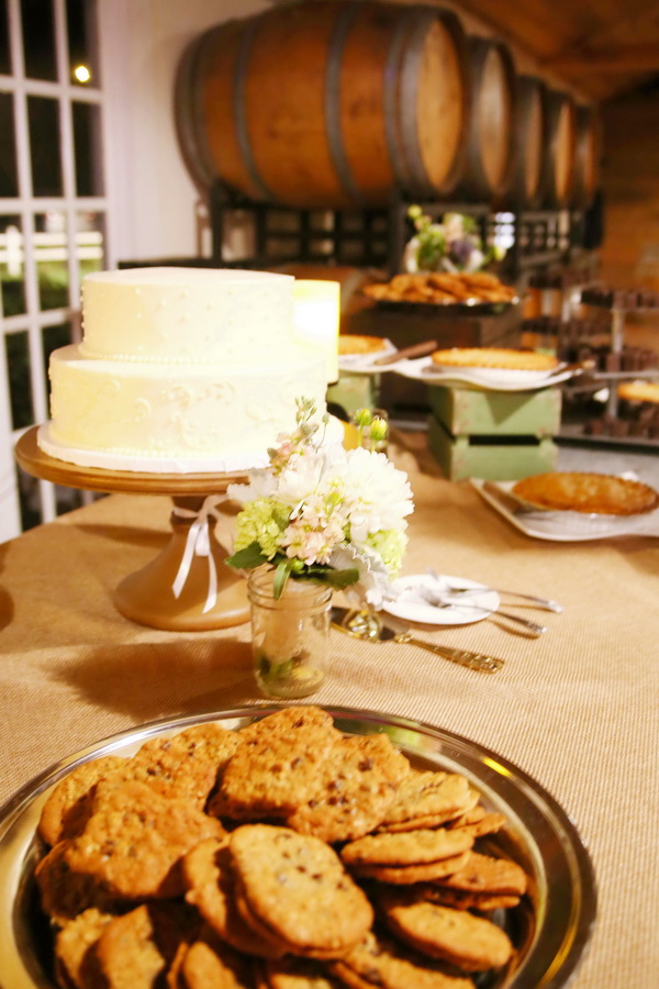 mint-and-white-wedding-in-malibu