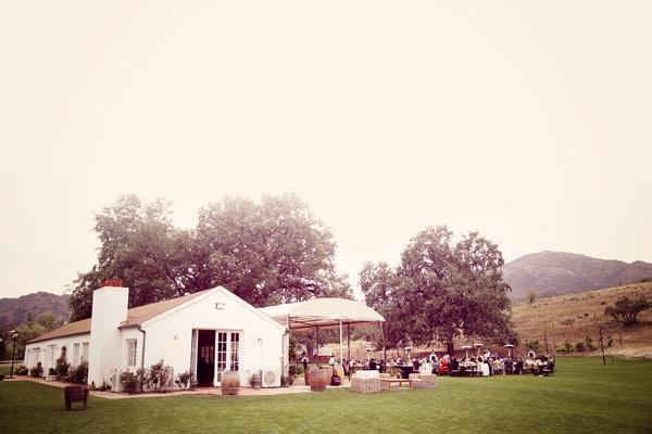 mint-and-white-wedding-in-malibu